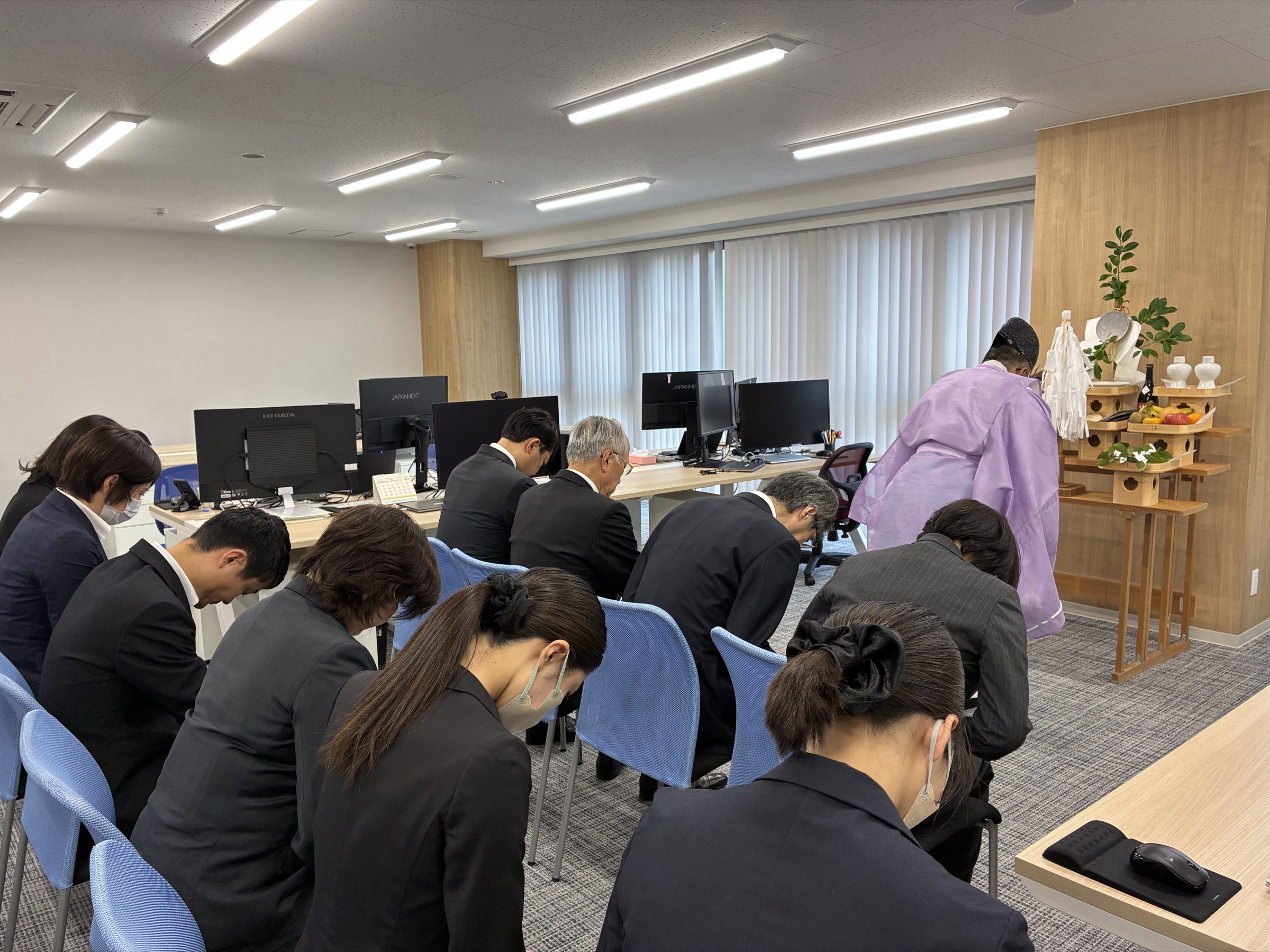 新オフィスで行われた移転清祓の様子